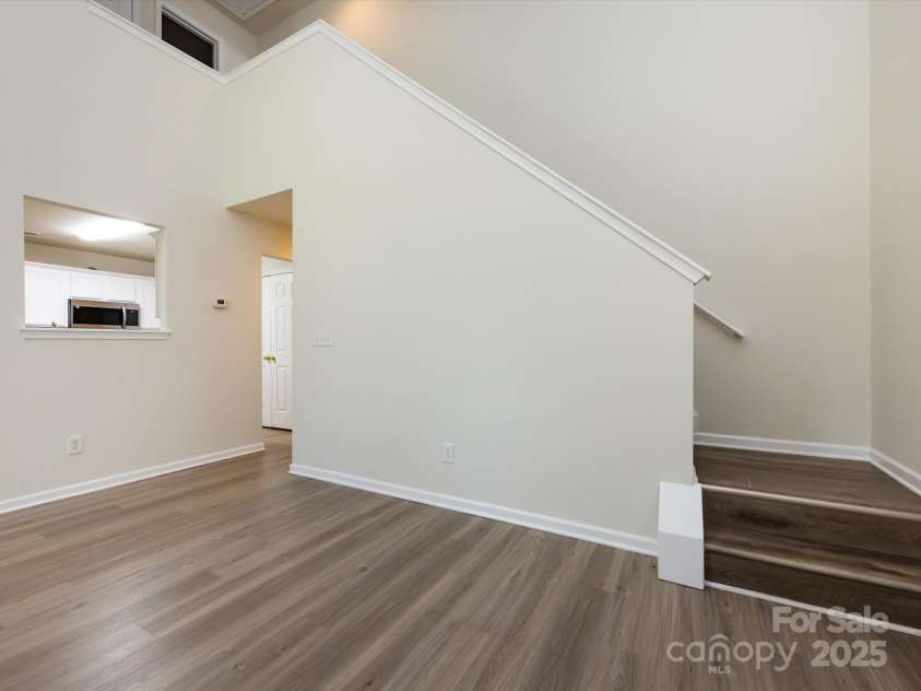 521 Ellingsworth Lane, Charlotte, NC 28214.  MLS# CAR4252479, YatesRealty ID 15310. Open stairwell