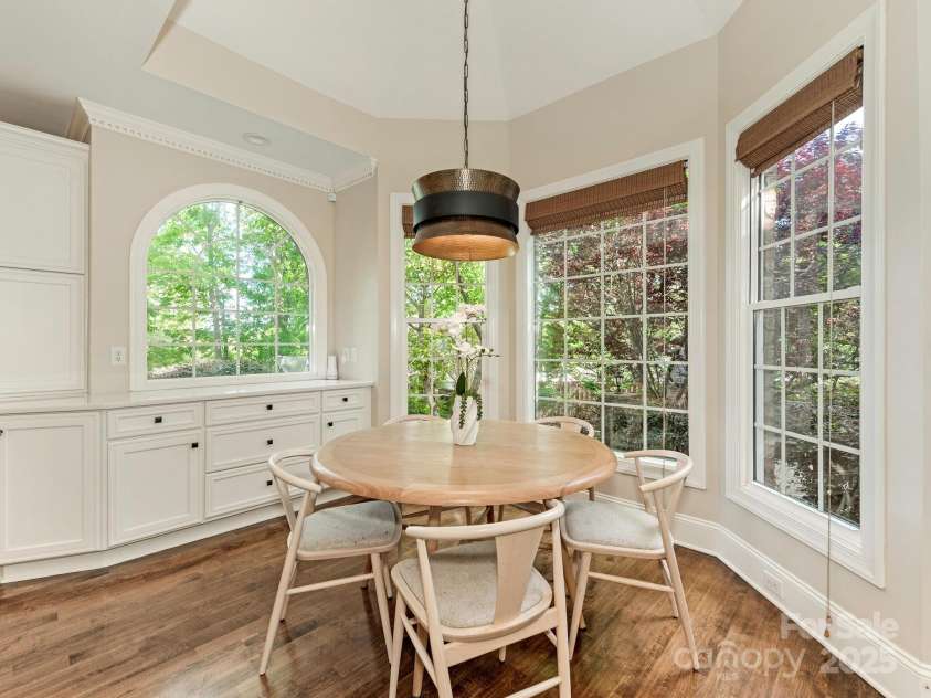 1814 Therrell Farms Road, Waxhaw, NC 28173.  MLS# CAR4257408, YatesRealty ID 15312. Breakfast Area