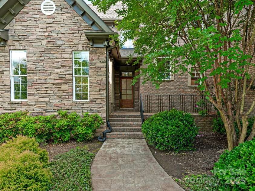 1814 Therrell Farms Road, Waxhaw, NC 28173.  MLS# CAR4257408, YatesRealty ID 15312. Front Entry