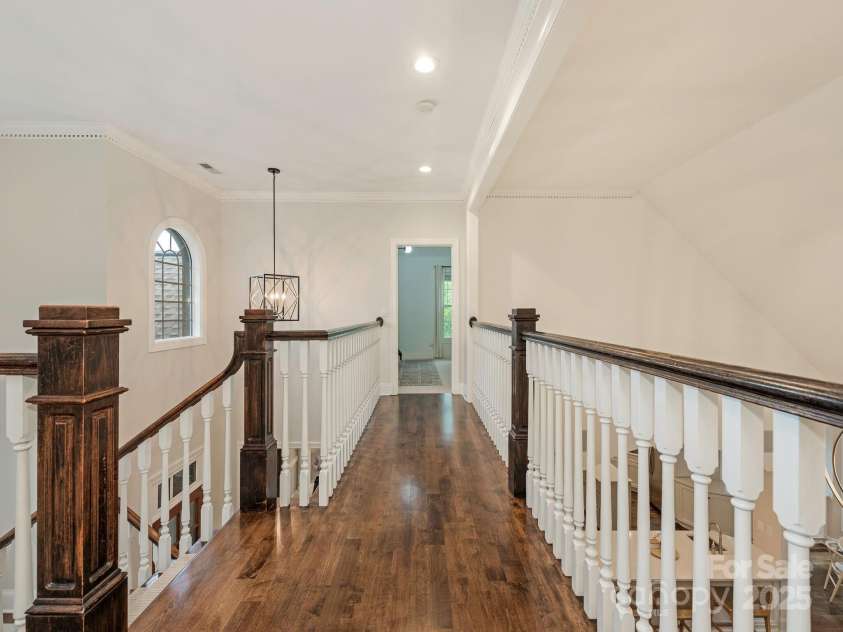 1814 Therrell Farms Road, Waxhaw, NC 28173.  MLS# CAR4257408, YatesRealty ID 15312. Upstairs Landing