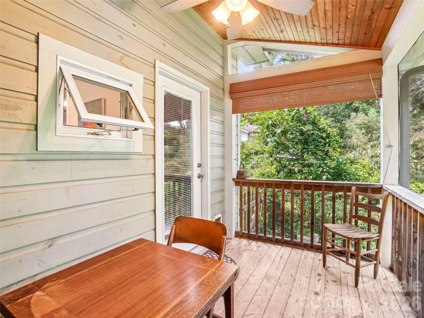 75 Cisco Road, Asheville, NC 28805.  MLS# CAR4425797, YatesRealty ID 15312. 