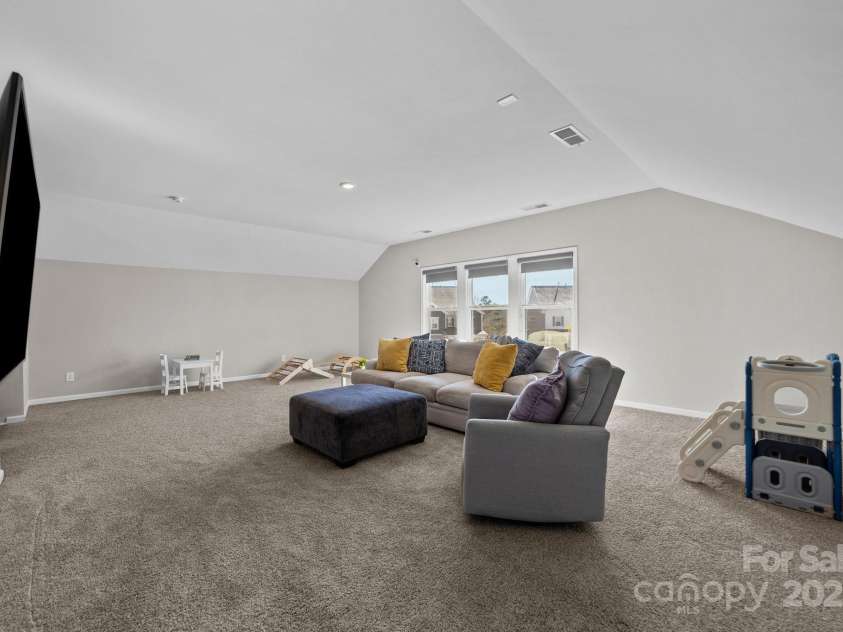 197 Tetcott Street, Mooresville, NC 28115.  MLS# CAR4238933, YatesRealty ID 15313. Another view of upstairs loft area