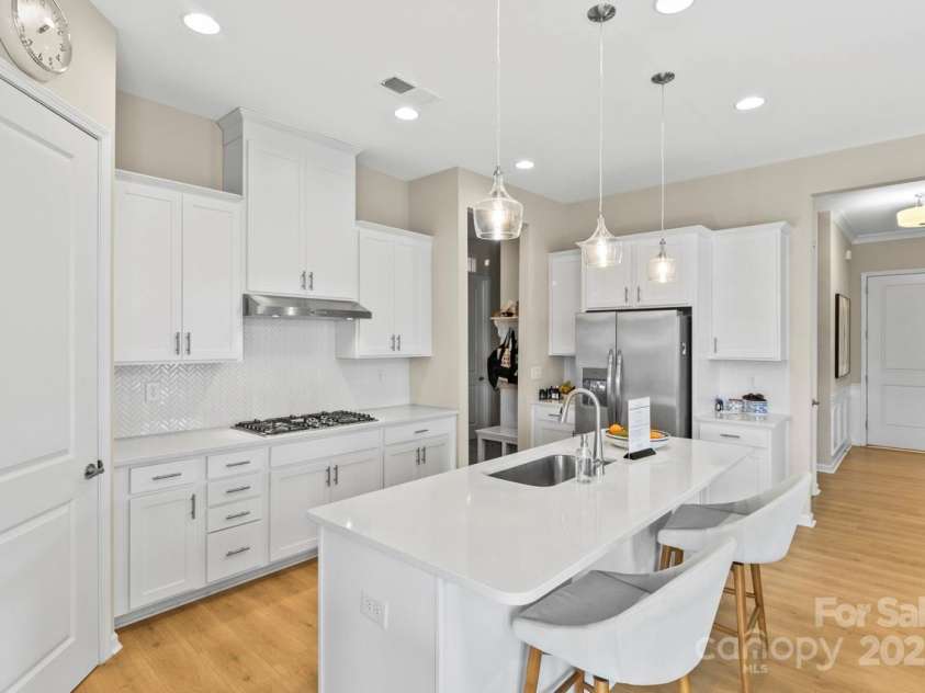 197 Tetcott Street, Mooresville, NC 28115.  MLS# CAR4238933, YatesRealty ID 15313. Beautiful kitchen island