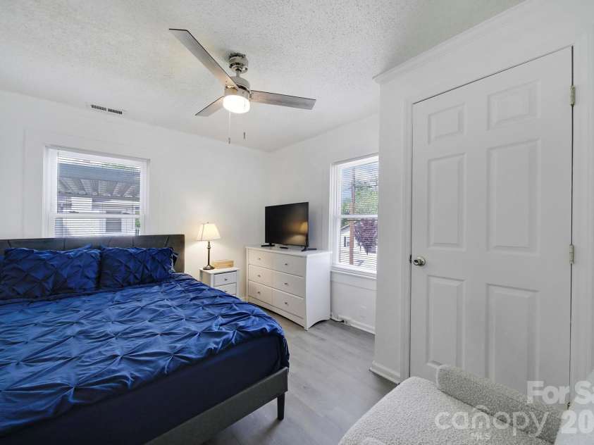 311 Todd Street, Belmont, NC 28012.  MLS# CAR4374363, YatesRealty ID 15313. 