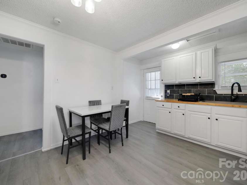 311 Todd Street, Belmont, NC 28012.  MLS# CAR4374363, YatesRealty ID 15313. 