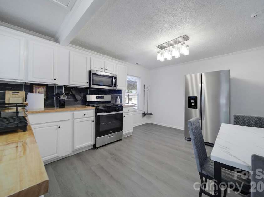 311 Todd Street, Belmont, NC 28012.  MLS# CAR4374363, YatesRealty ID 15313. 