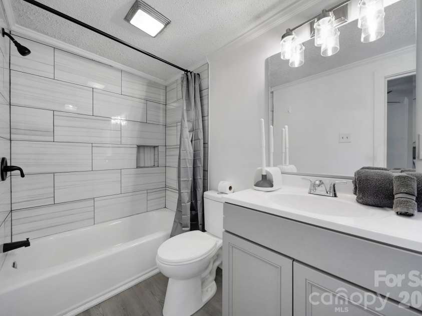 311 Todd Street, Belmont, NC 28012.  MLS# CAR4374363, YatesRealty ID 15313. 