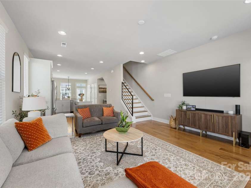 2123 Bryant Park Drive, Charlotte, NC 28208.  MLS# CAR4252518, YatesRealty ID 15314. 