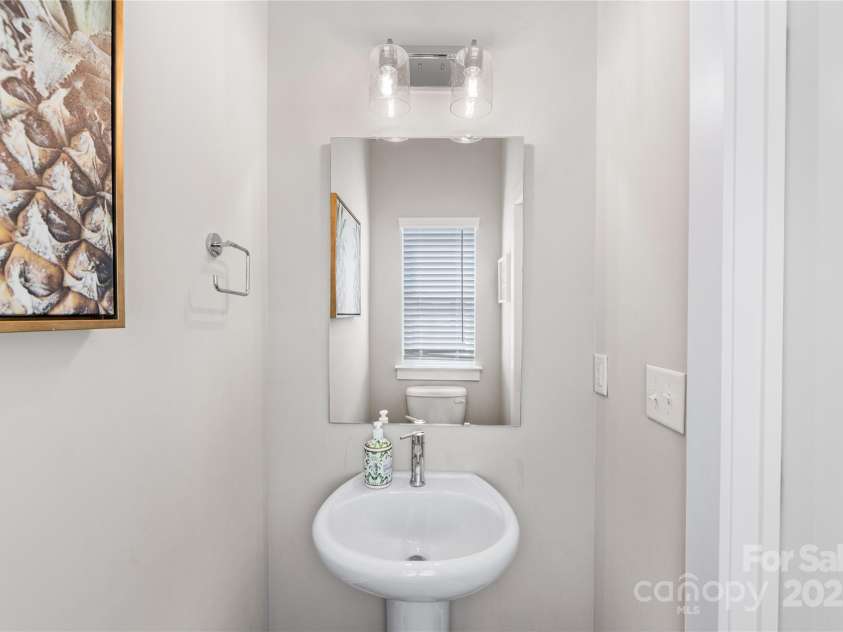 2123 Bryant Park Drive, Charlotte, NC 28208.  MLS# CAR4252518, YatesRealty ID 15314. 