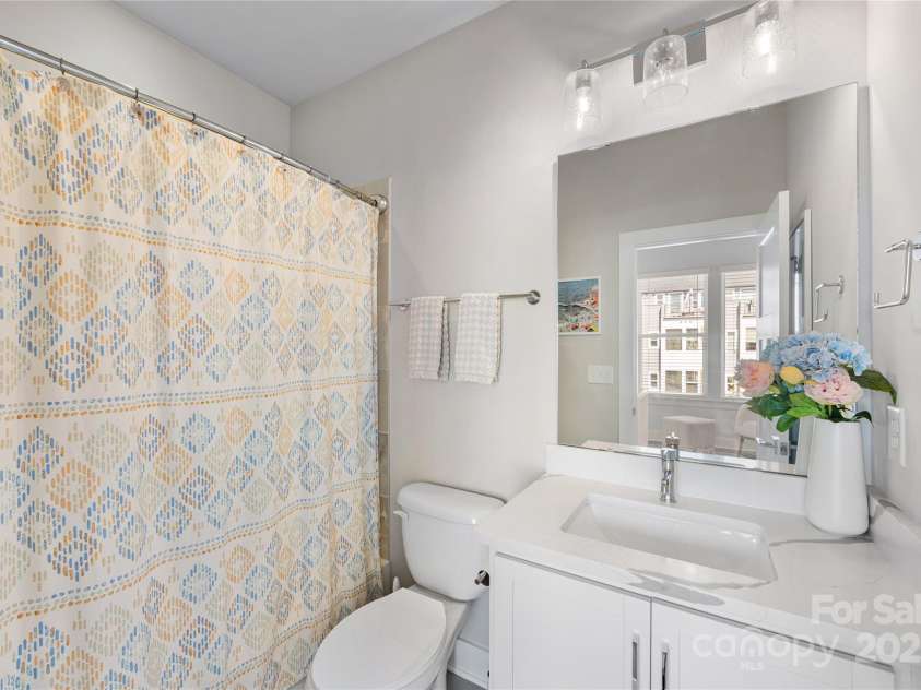 2123 Bryant Park Drive, Charlotte, NC 28208.  MLS# CAR4252518, YatesRealty ID 15314. 