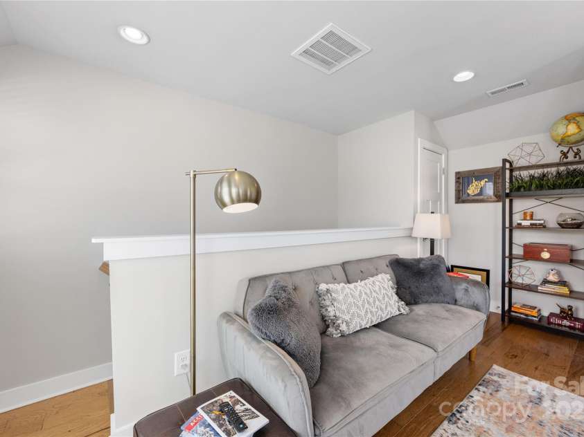 2123 Bryant Park Drive, Charlotte, NC 28208.  MLS# CAR4252518, YatesRealty ID 15314. Third bedroom makes for perfect office or flex space