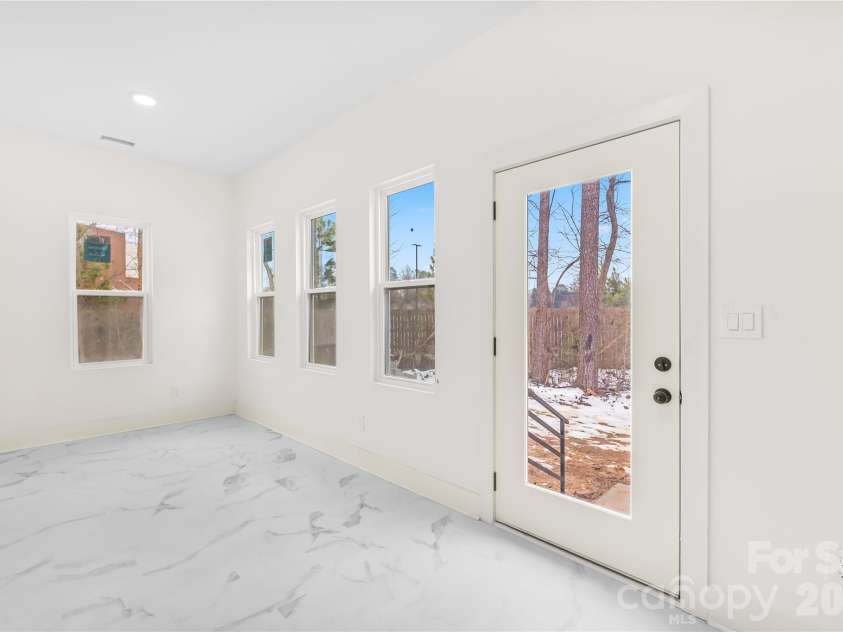 5113 Banfshire Road, Charlotte, NC 28215.  MLS# CAR4390284, YatesRealty ID 15314. 