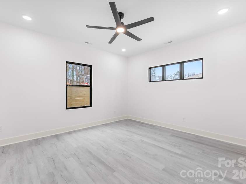 5113 Banfshire Road, Charlotte, NC 28215.  MLS# CAR4390284, YatesRealty ID 15314. 