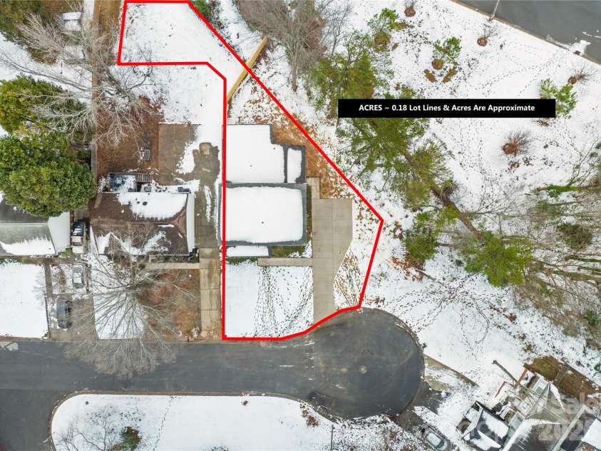 5113 Banfshire Road, Charlotte, NC 28215.  MLS# CAR4390284, YatesRealty ID 15314. 