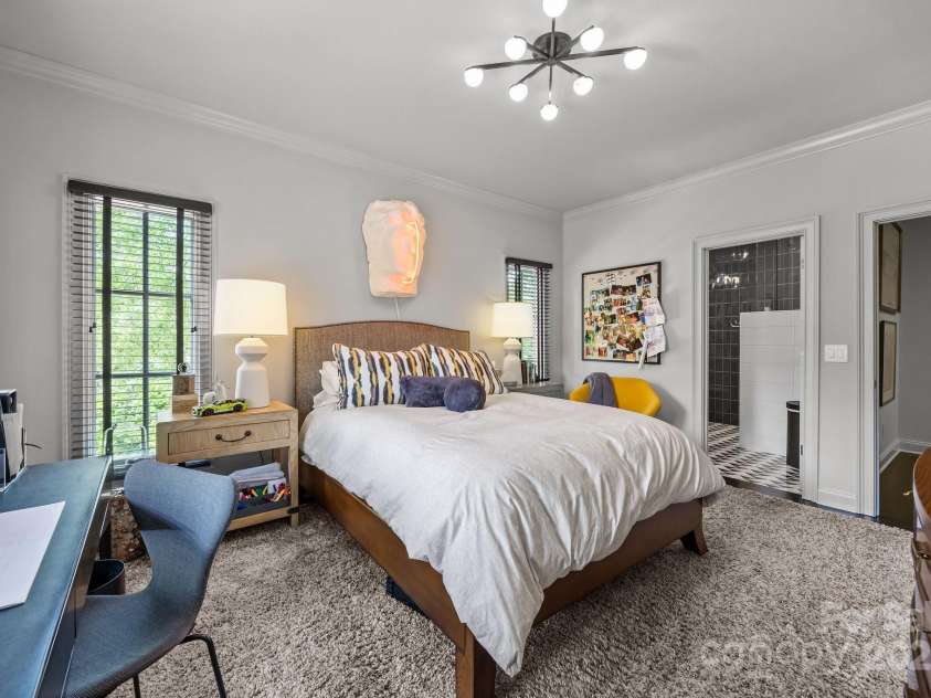1550 High Street, Charlotte, NC 28211.  MLS# CAR4251602, YatesRealty ID 15315. 