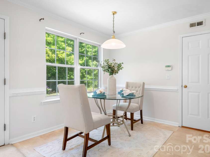 4634 Bridle Ridge Lane, Charlotte, NC 28269.  MLS# CAR4372791, YatesRealty ID 15315. 