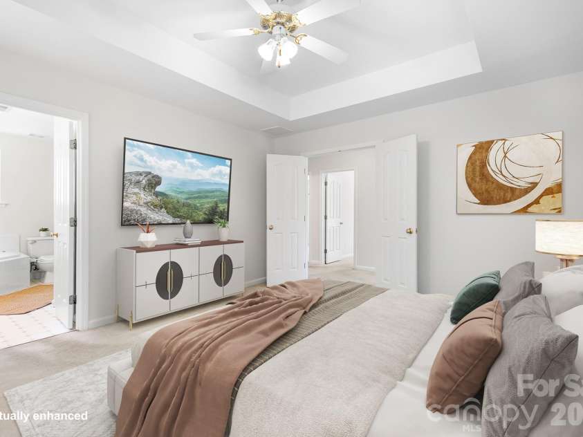 4634 Bridle Ridge Lane, Charlotte, NC 28269.  MLS# CAR4372791, YatesRealty ID 15315. 