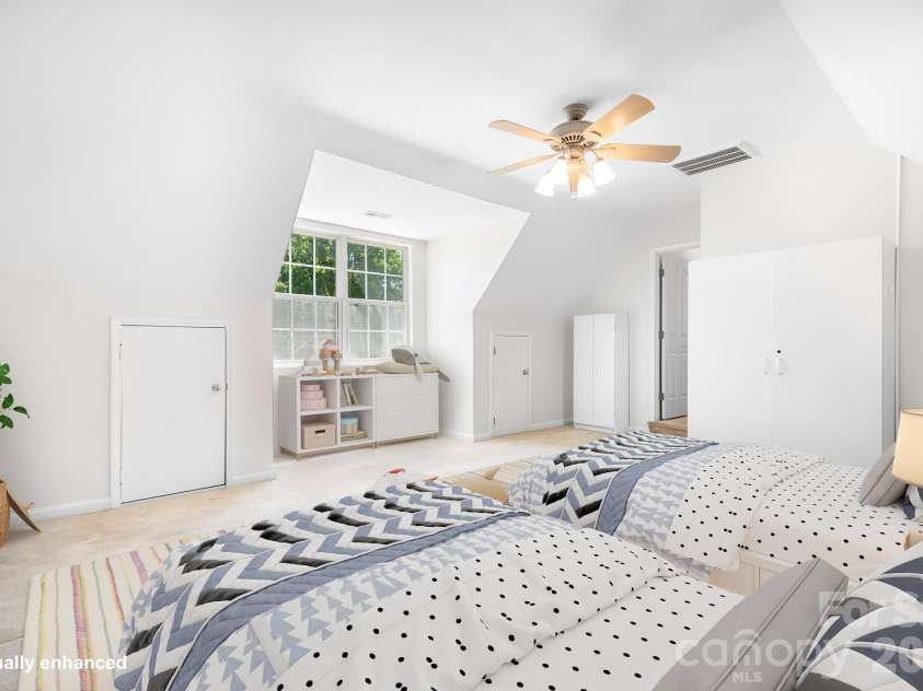 4634 Bridle Ridge Lane, Charlotte, NC 28269.  MLS# CAR4372791, YatesRealty ID 15315. 