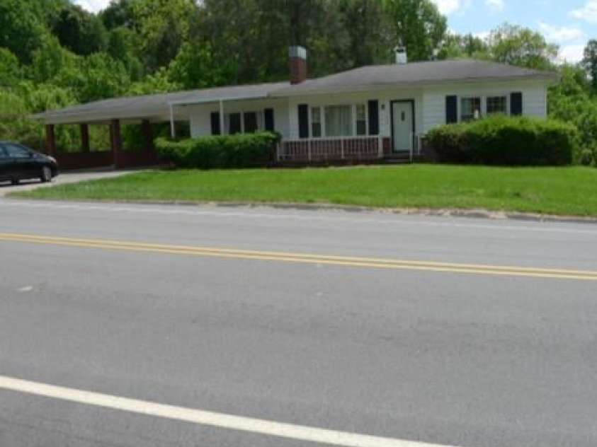 104 Main Street, Jonesville, NC 28642.  MLS# CAR4257586, YatesRealty ID 15316. 