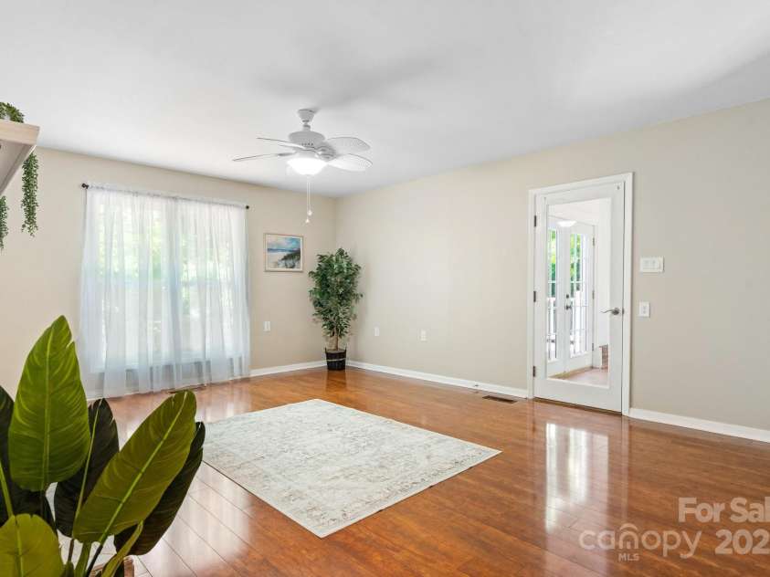 220 Pinehurst Lane, Newton, NC 28658.  MLS# CAR4258457, YatesRealty ID 15317. Dining Room