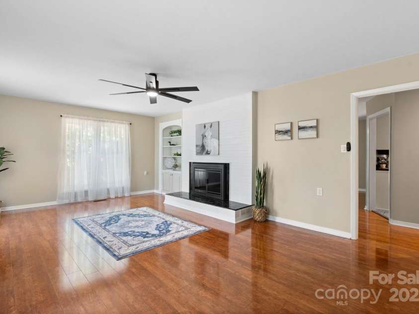 220 Pinehurst Lane, Newton, NC 28658.  MLS# CAR4258457, YatesRealty ID 15317. Front Family Room
