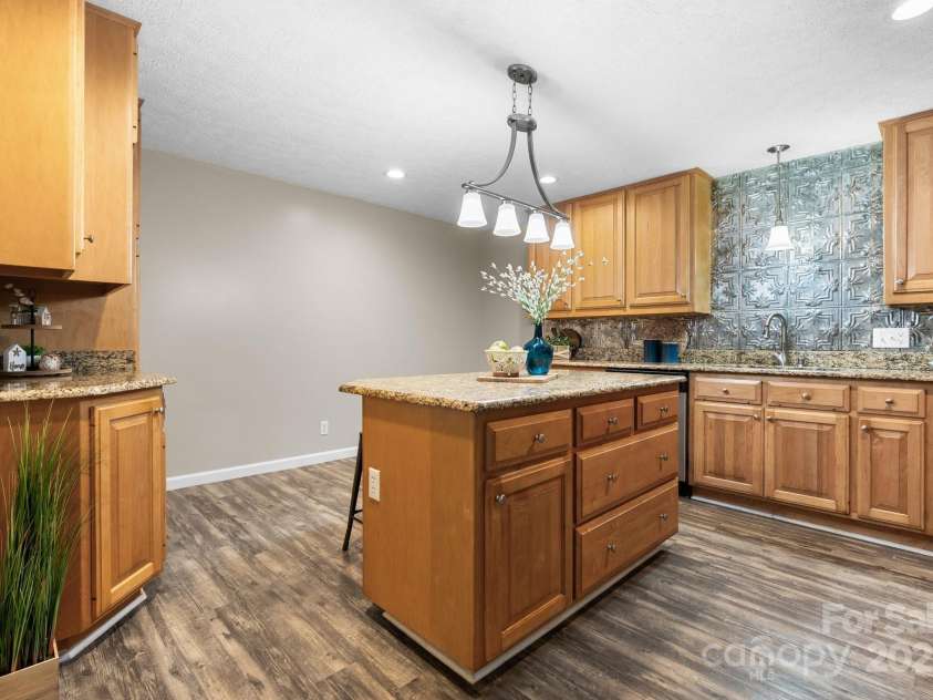 220 Pinehurst Lane, Newton, NC 28658.  MLS# CAR4258457, YatesRealty ID 15317. Lower Level Full Kitchen