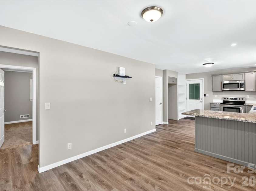 4853 Main Street, Cowpens, SC 29330.  MLS# CAR4372976, YatesRealty ID 15318. 