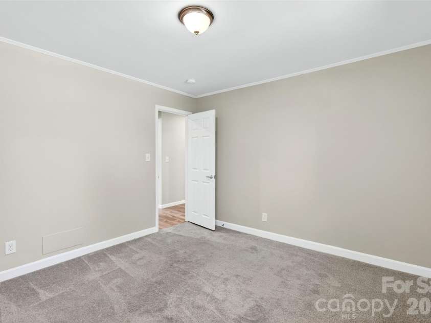 4853 Main Street, Cowpens, SC 29330.  MLS# CAR4372976, YatesRealty ID 15318. 