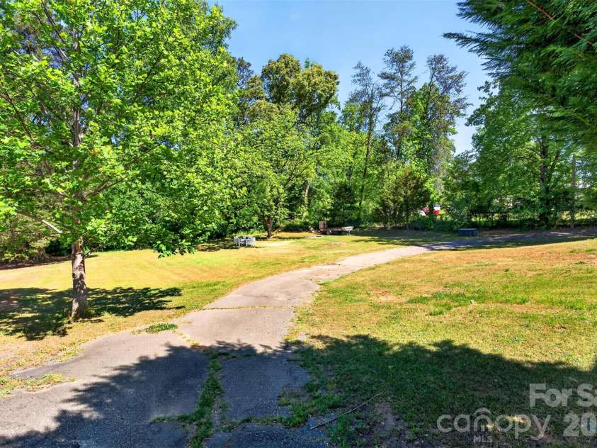 4853 Main Street, Cowpens, SC 29330.  MLS# CAR4372976, YatesRealty ID 15318. 