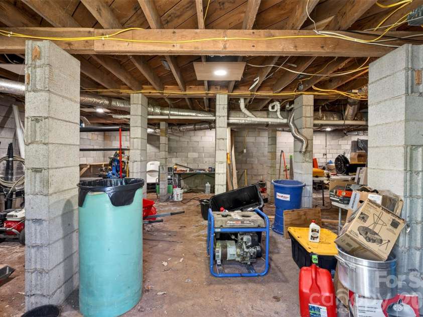 4853 Main Street, Cowpens, SC 29330.  MLS# CAR4372976, YatesRealty ID 15318. 