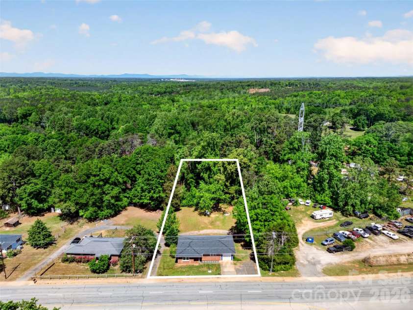 4853 Main Street, Cowpens, SC 29330.  MLS# CAR4372976, YatesRealty ID 15318. 