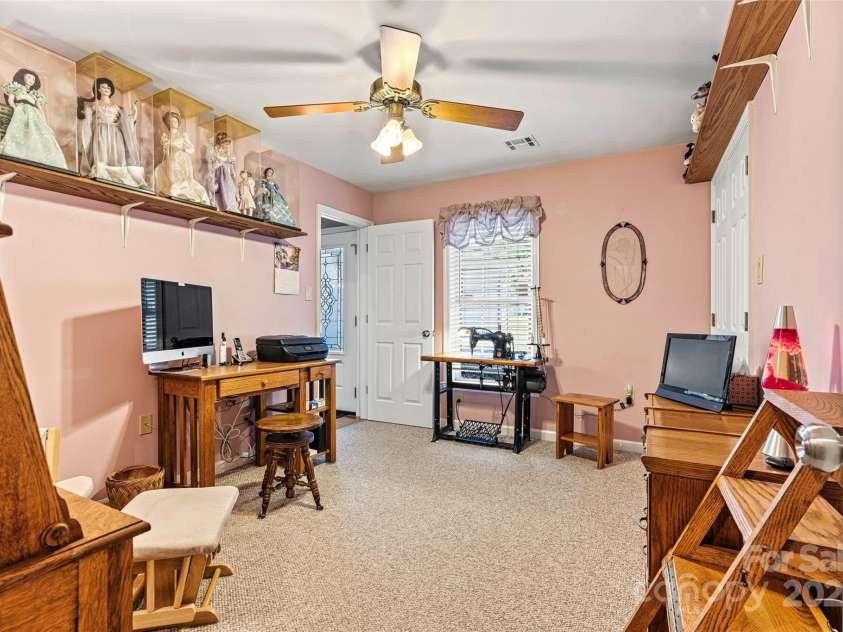 6992 Sherrills Ford Road, Sherrills Ford, NC 28673.  MLS# CAR4259782, YatesRealty ID 15318. Bedroom # 2