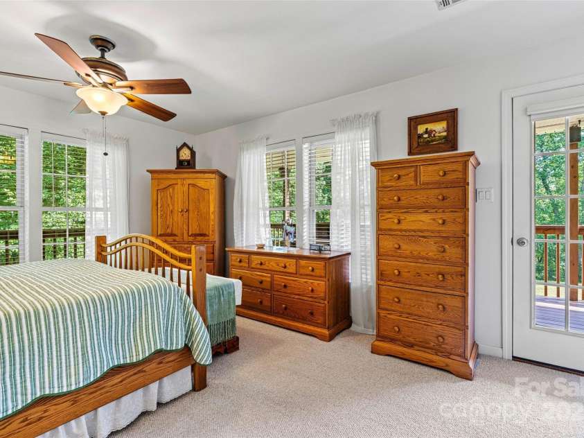 6992 Sherrills Ford Road, Sherrills Ford, NC 28673.  MLS# CAR4259782, YatesRealty ID 15318. Primary bedroom