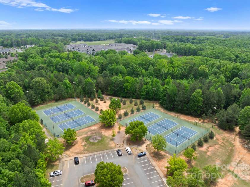 2606 Walker Road, Matthews, NC 28105.  MLS# CAR4258794, YatesRealty ID 15319. 