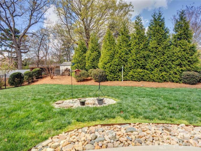 550 Old Speedway Drive, Concord, NC 28027.  MLS# CAR4360866, YatesRealty ID 15319. 
