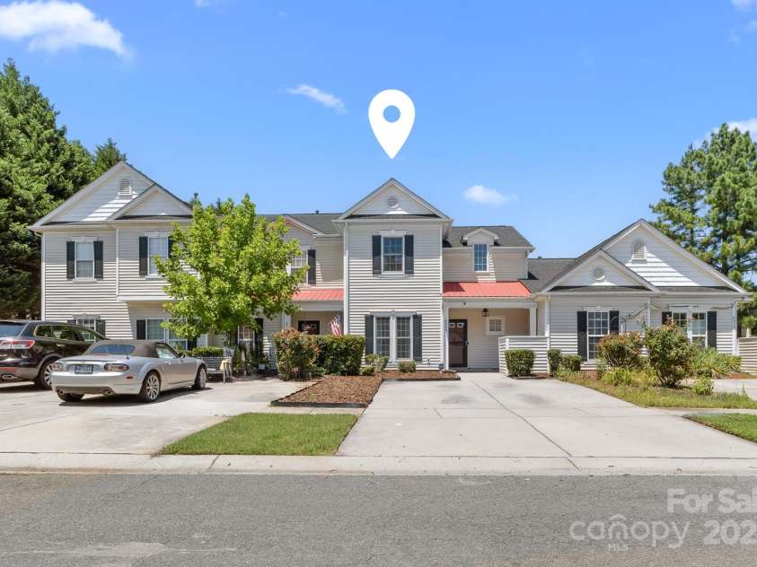 4313 Eaves Lane, Charlotte, NC 28215.  MLS# CAR4285033, YatesRealty ID 1532. 