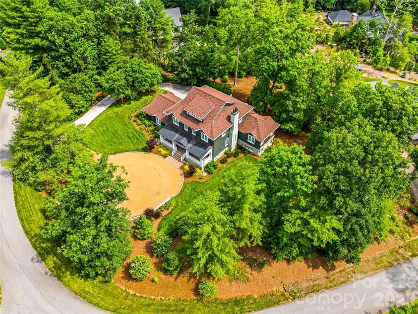 1 Cedar Chine Drive, Asheville, NC 28803.  MLS# CAR4393411, YatesRealty ID 15321. 