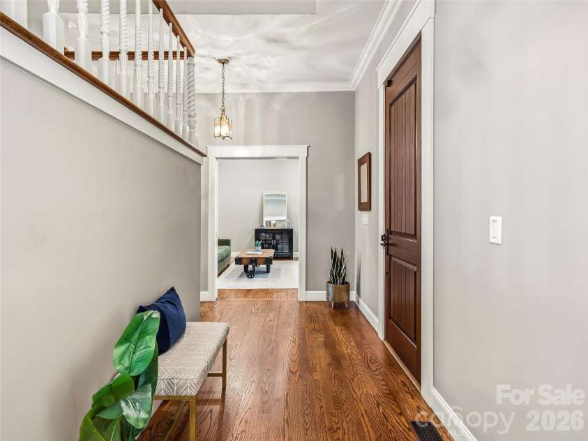 1 Cedar Chine Drive, Asheville, NC 28803.  MLS# CAR4393411, YatesRealty ID 15321. 