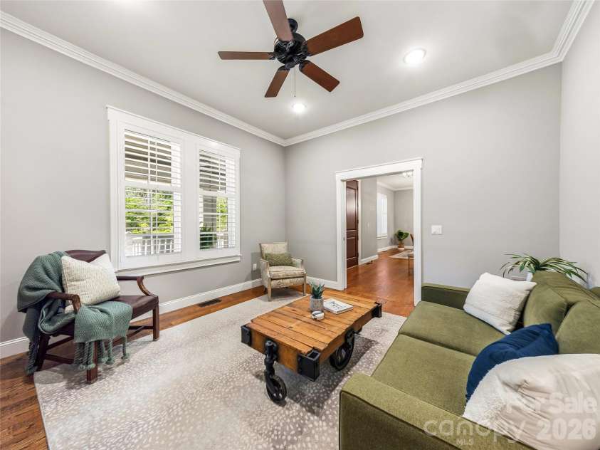 1 Cedar Chine Drive, Asheville, NC 28803.  MLS# CAR4393411, YatesRealty ID 15321. 