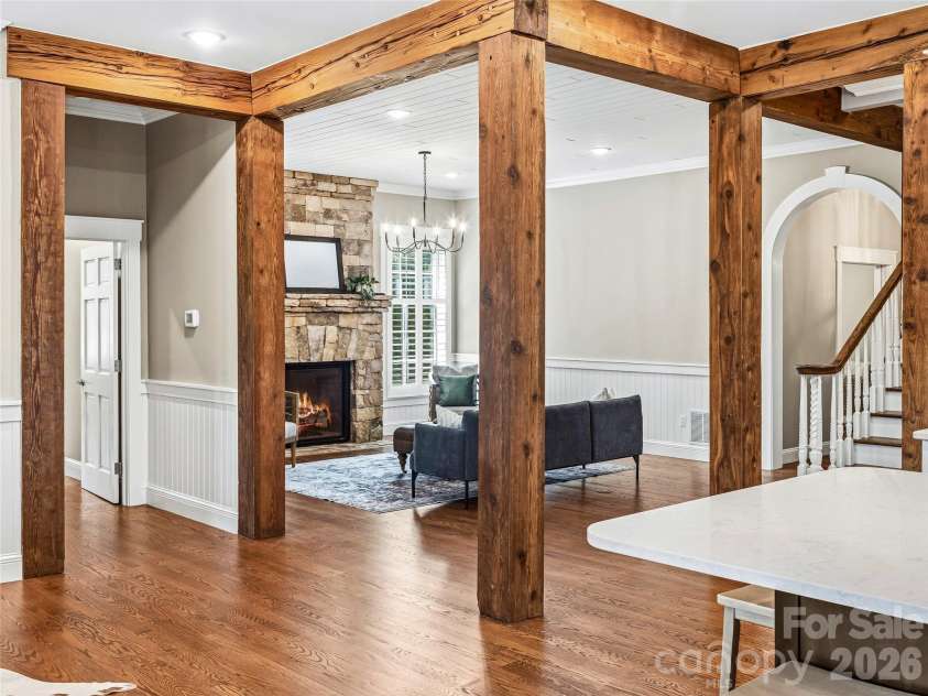1 Cedar Chine Drive, Asheville, NC 28803.  MLS# CAR4393411, YatesRealty ID 15321. 