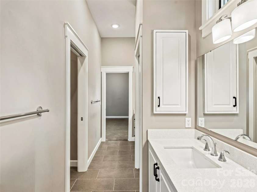 1 Cedar Chine Drive, Asheville, NC 28803.  MLS# CAR4393411, YatesRealty ID 15321. 