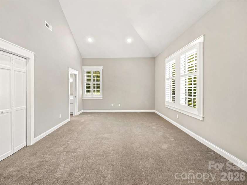 1 Cedar Chine Drive, Asheville, NC 28803.  MLS# CAR4393411, YatesRealty ID 15321. 