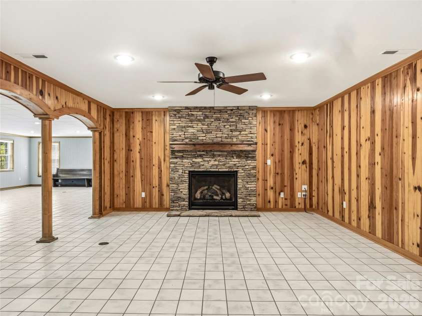 1 Cedar Chine Drive, Asheville, NC 28803.  MLS# CAR4393411, YatesRealty ID 15321. 