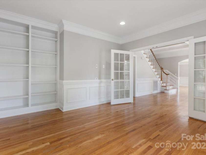10836 Fox Hedge Road, Matthews, NC 28105.  MLS# CAR4249655, YatesRealty ID 15321. 