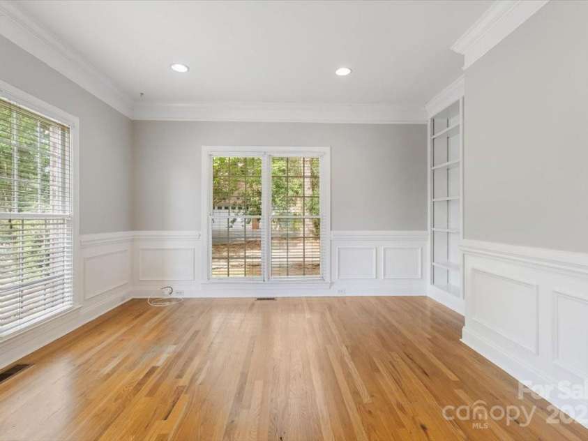 10836 Fox Hedge Road, Matthews, NC 28105.  MLS# CAR4249655, YatesRealty ID 15321. 