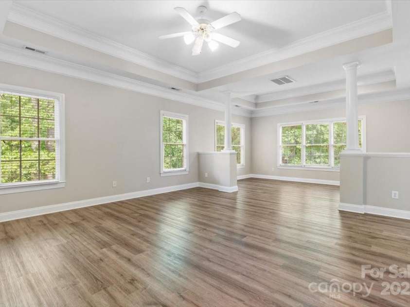 10836 Fox Hedge Road, Matthews, NC 28105.  MLS# CAR4249655, YatesRealty ID 15321. 