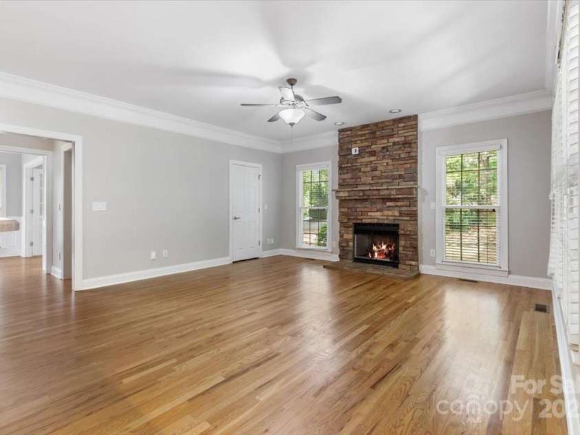 10836 Fox Hedge Road, Matthews, NC 28105.  MLS# CAR4249655, YatesRealty ID 15321. 