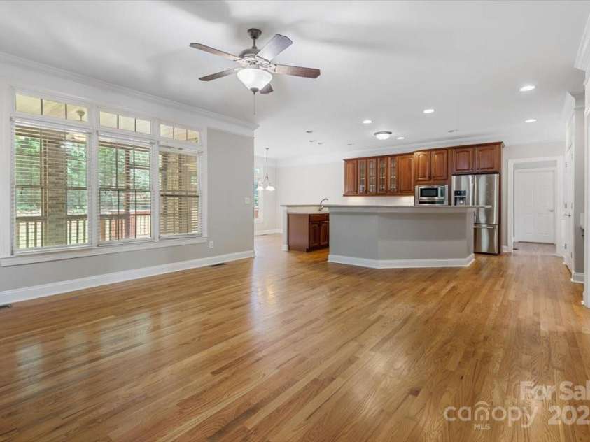 10836 Fox Hedge Road, Matthews, NC 28105.  MLS# CAR4249655, YatesRealty ID 15321. 