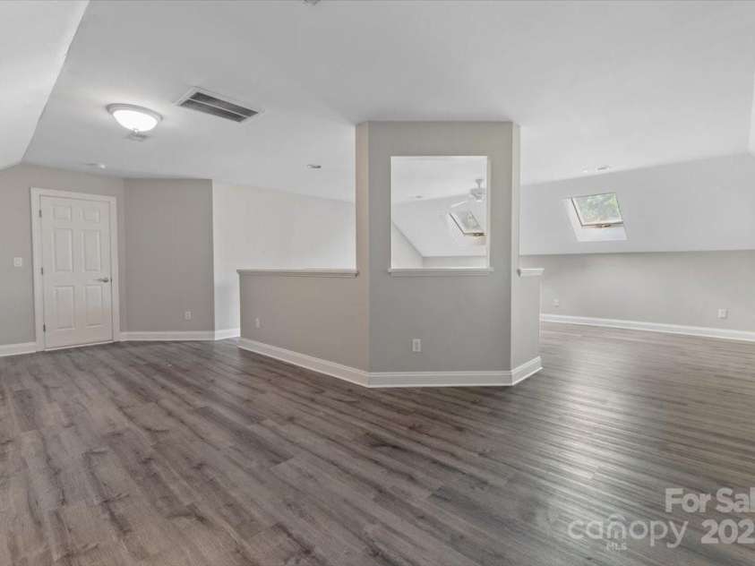 10836 Fox Hedge Road, Matthews, NC 28105.  MLS# CAR4249655, YatesRealty ID 15321. 