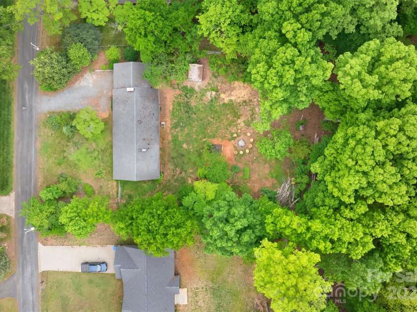 1713 Wildwood Drive, Albemarle, NC 28001.  MLS# CAR4251652, YatesRealty ID 15324. 